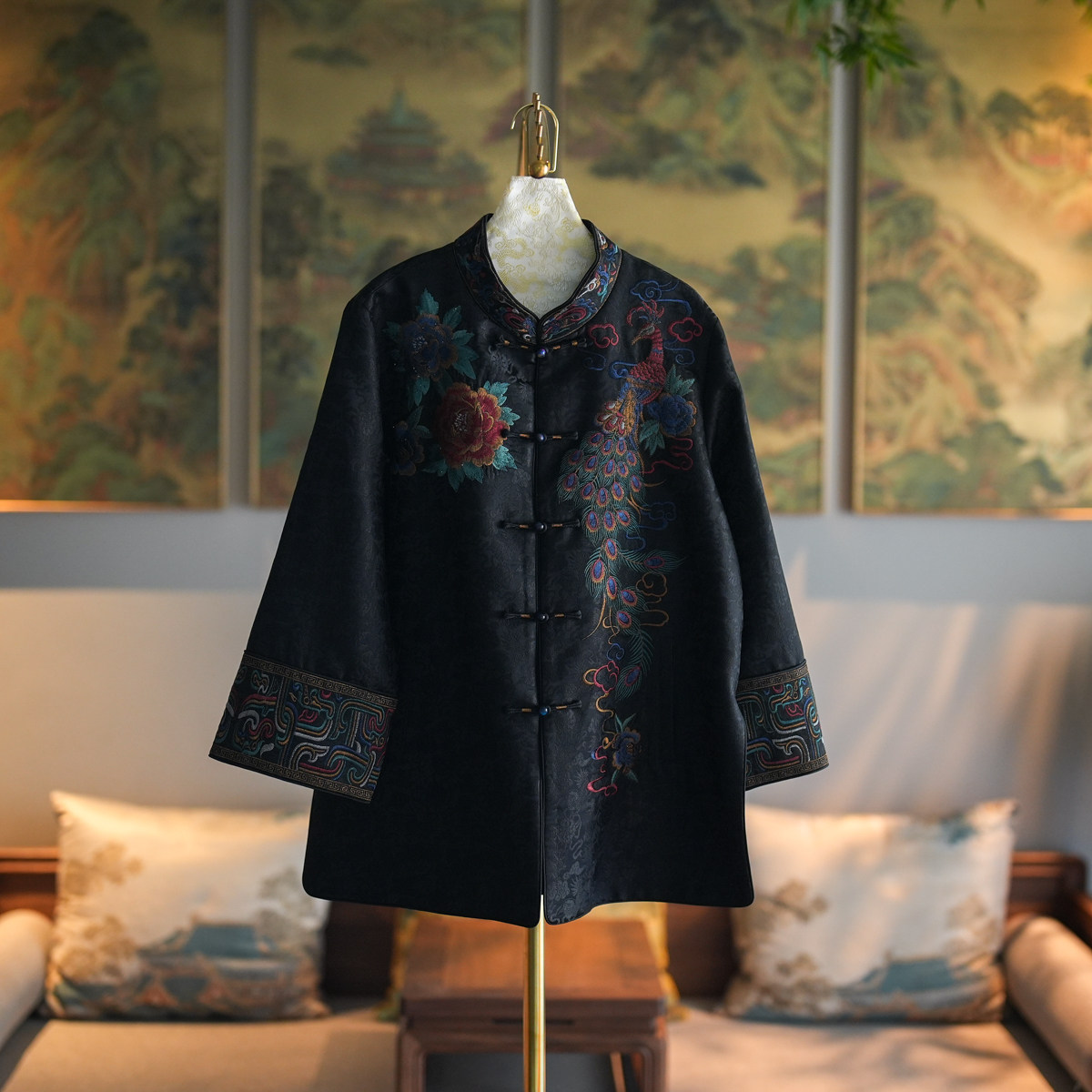 蓝大新中式真丝孔雀刺绣黑色外套