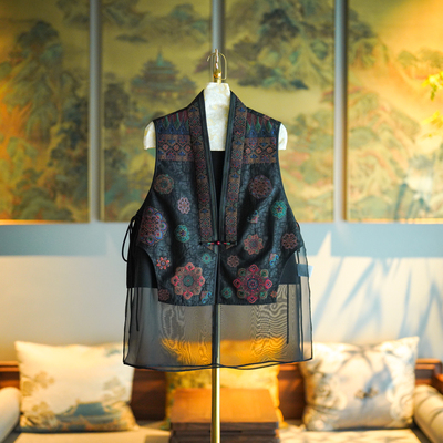 蓝大一粒扣国朝刺绣透视马甲