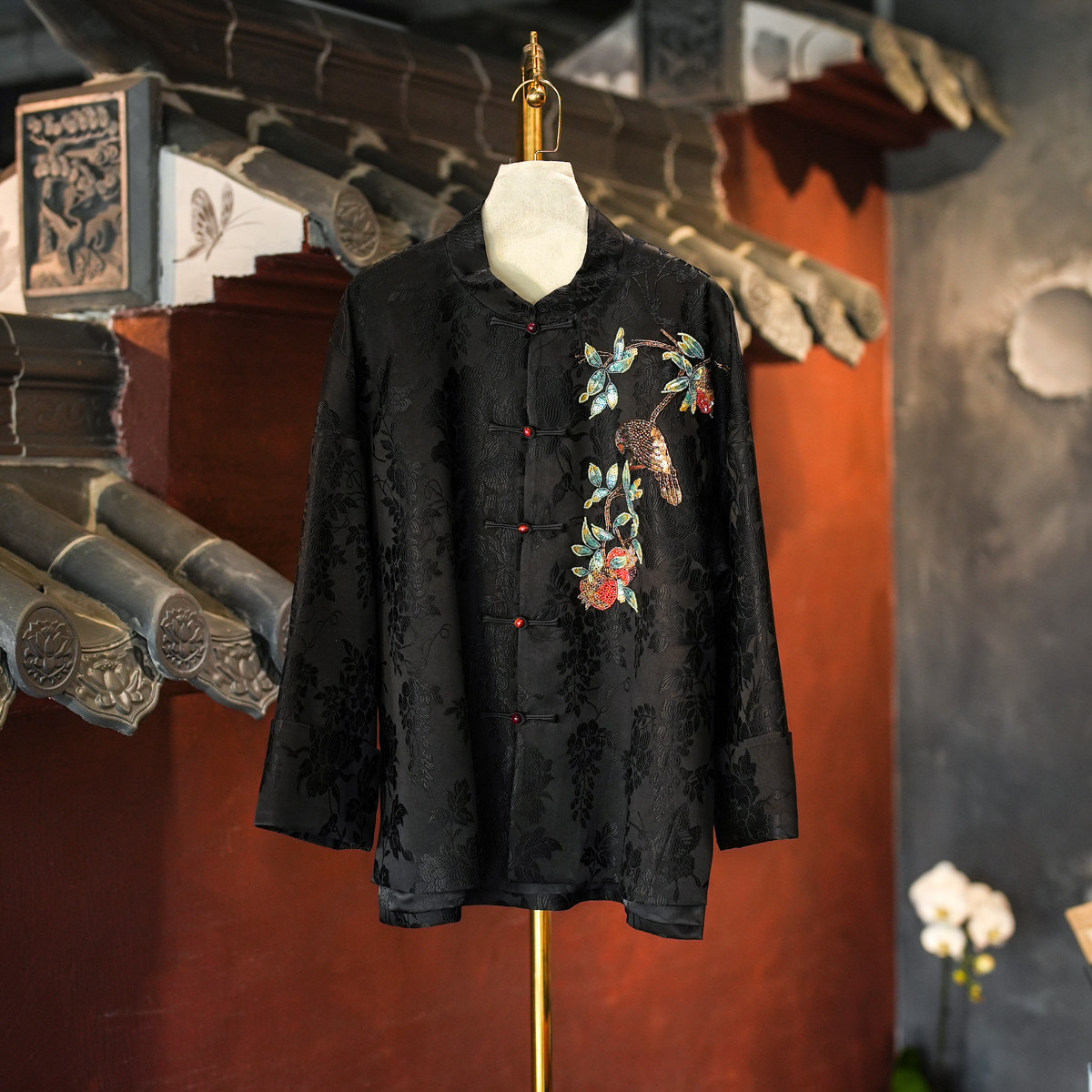 蓝大新中式钉珠黑色桑蚕丝外套