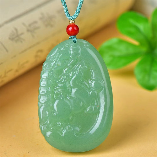 天然绿东陵玉十二生肖吊坠男女款