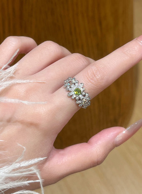 法式轻奢锆石小雏菊戒指女开口感花朵小碎钻百搭小众设计指环