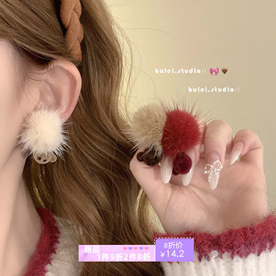 可爱毛绒球小熊耳钉女米色银针甜美气质百搭耳环耳饰无耳洞耳夹