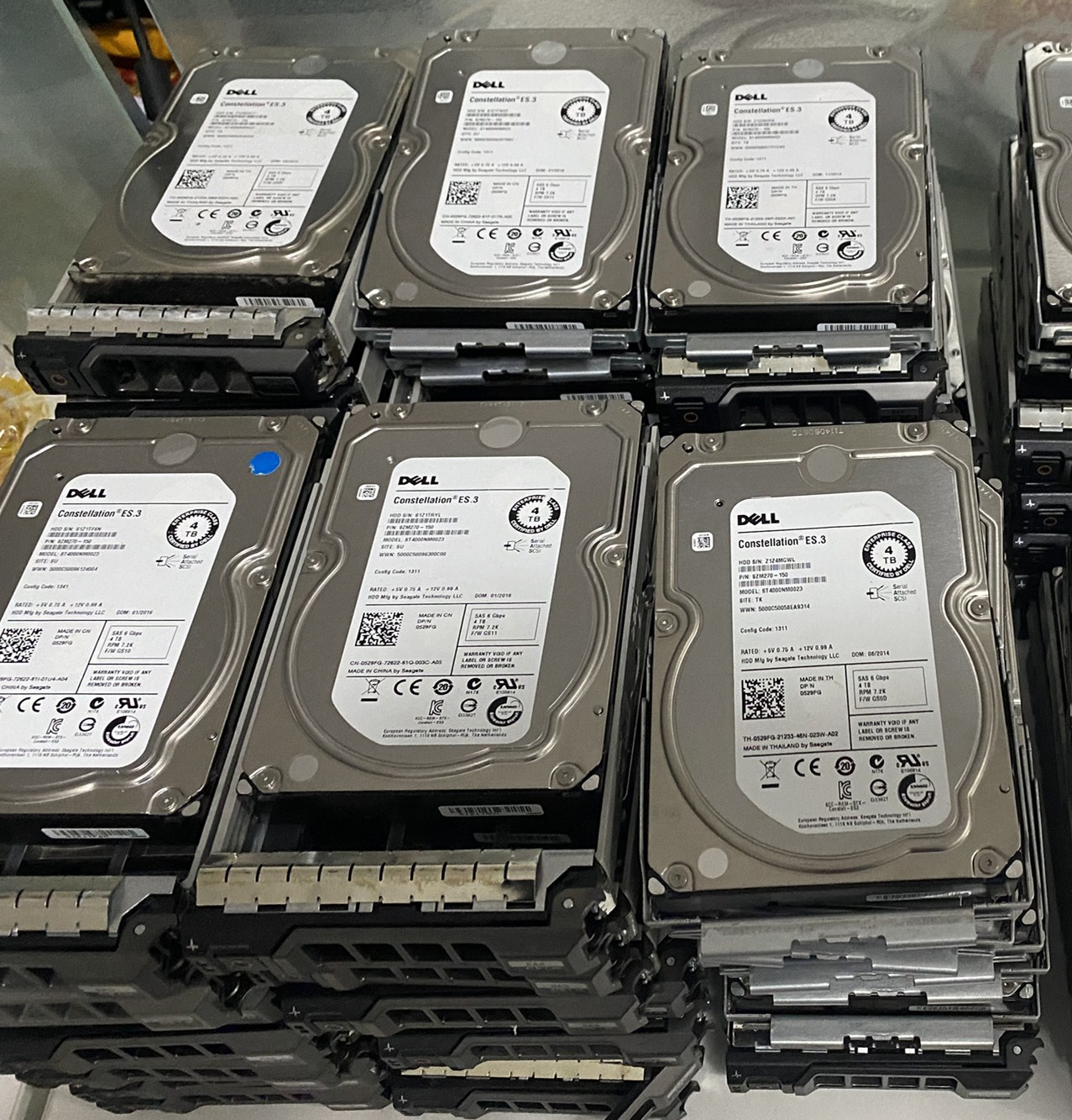 / 0529FG 4TB 7.2K SAS 3.5寸 ST4000NM0023 硬盘 529FG