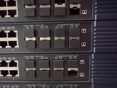 锐捷 RG-S2924GT/8SFP-XS-P 24口全千兆三层POE供电智能交换机