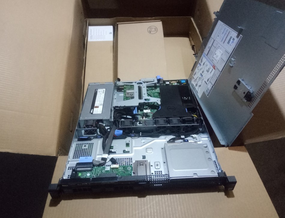 现货全国联保 Dell/戴尔 R230 1U机架式服务器1220V6/8G/1T/DVD