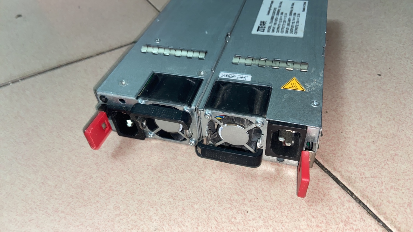 R5300  R5350 G4 R5500 G4X R5500 800W服务器电源