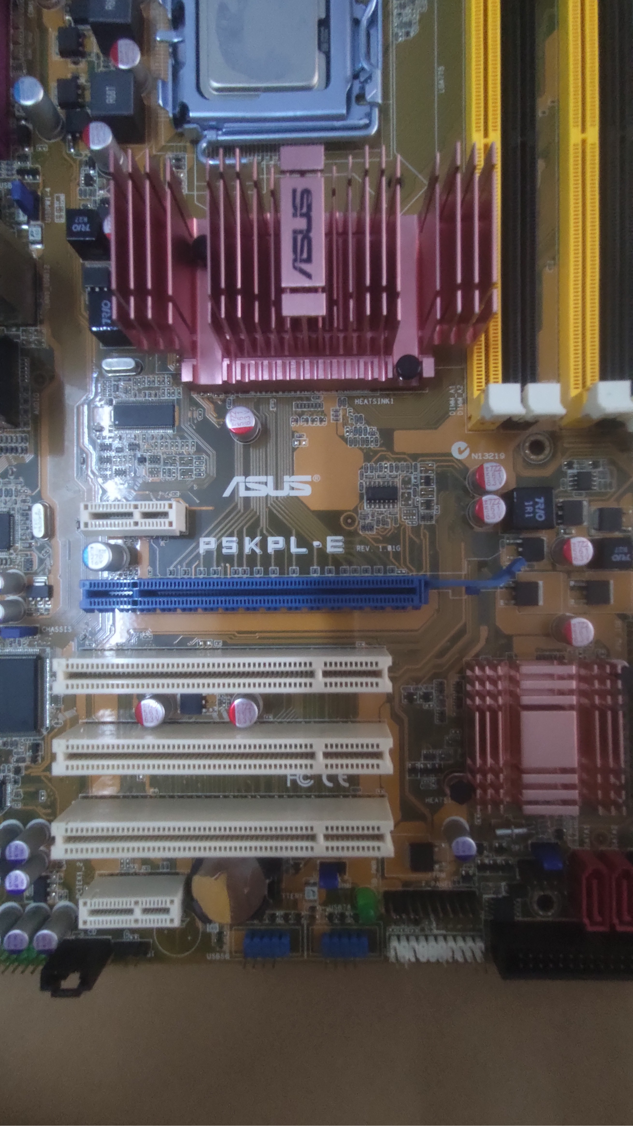 华硕P5KPL-E主板775针G31芯片做集成显卡大板3条PCI槽