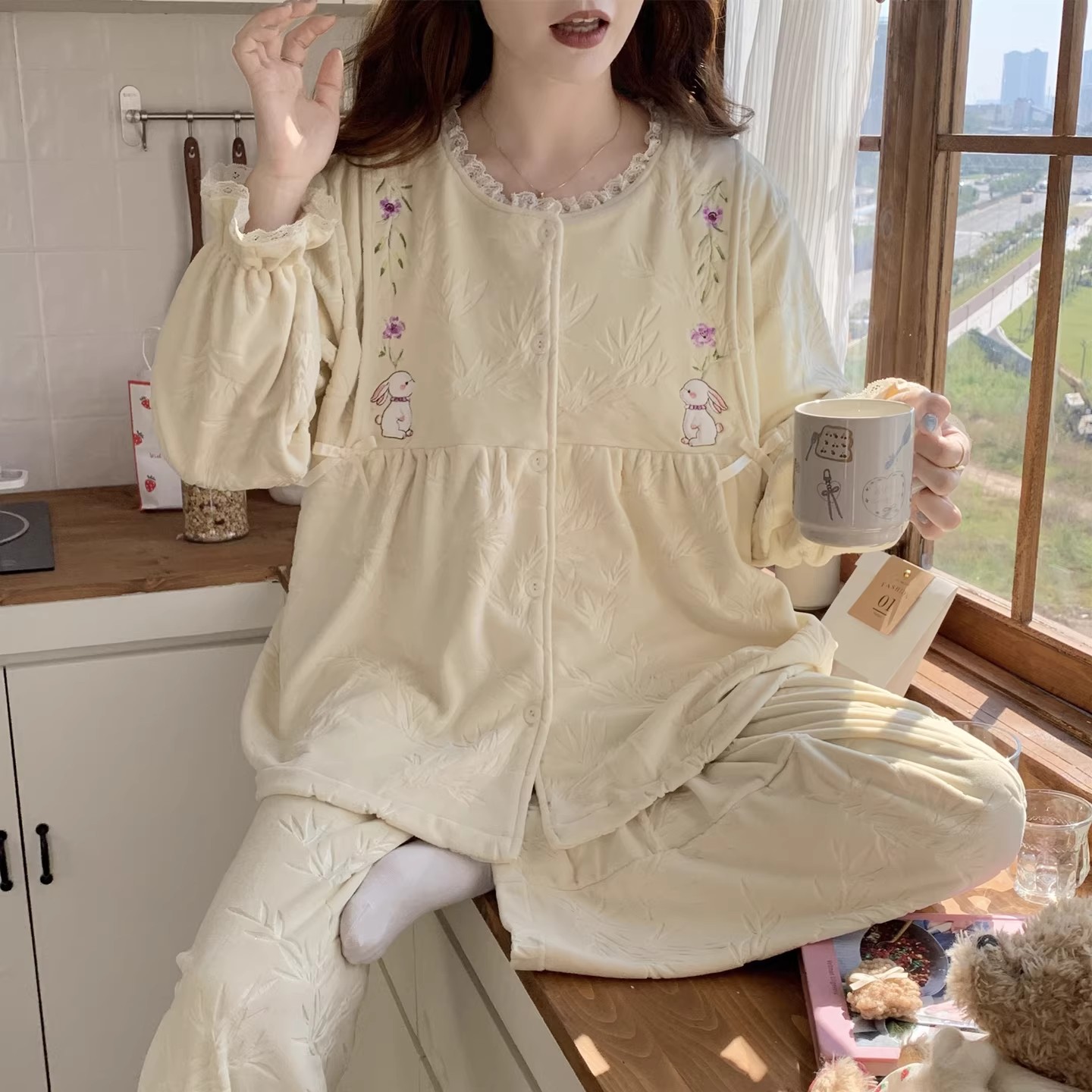 海岛绒月子服秋冬产后德绒保暖哺乳喂奶套装待产孕妇睡衣圆领住院
