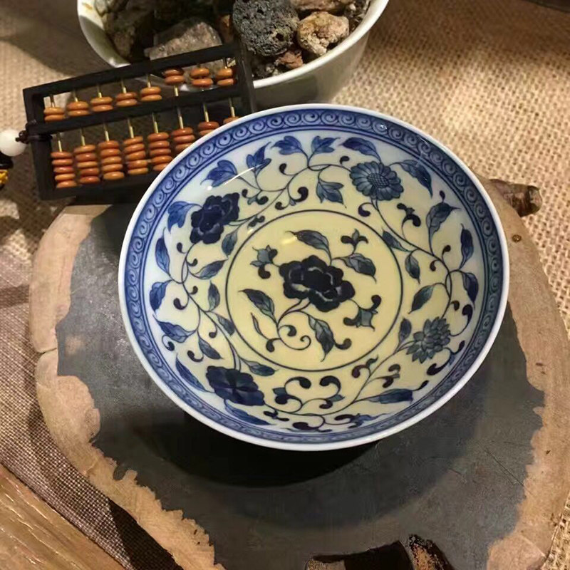 京德贵和祥青花内彩缠枝花杯陶瓷图片