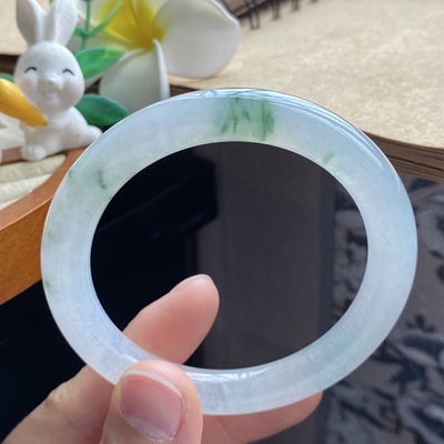 5.18批4535号54.7-9.3-9.1冰飘花圆条！透出温和的气质！