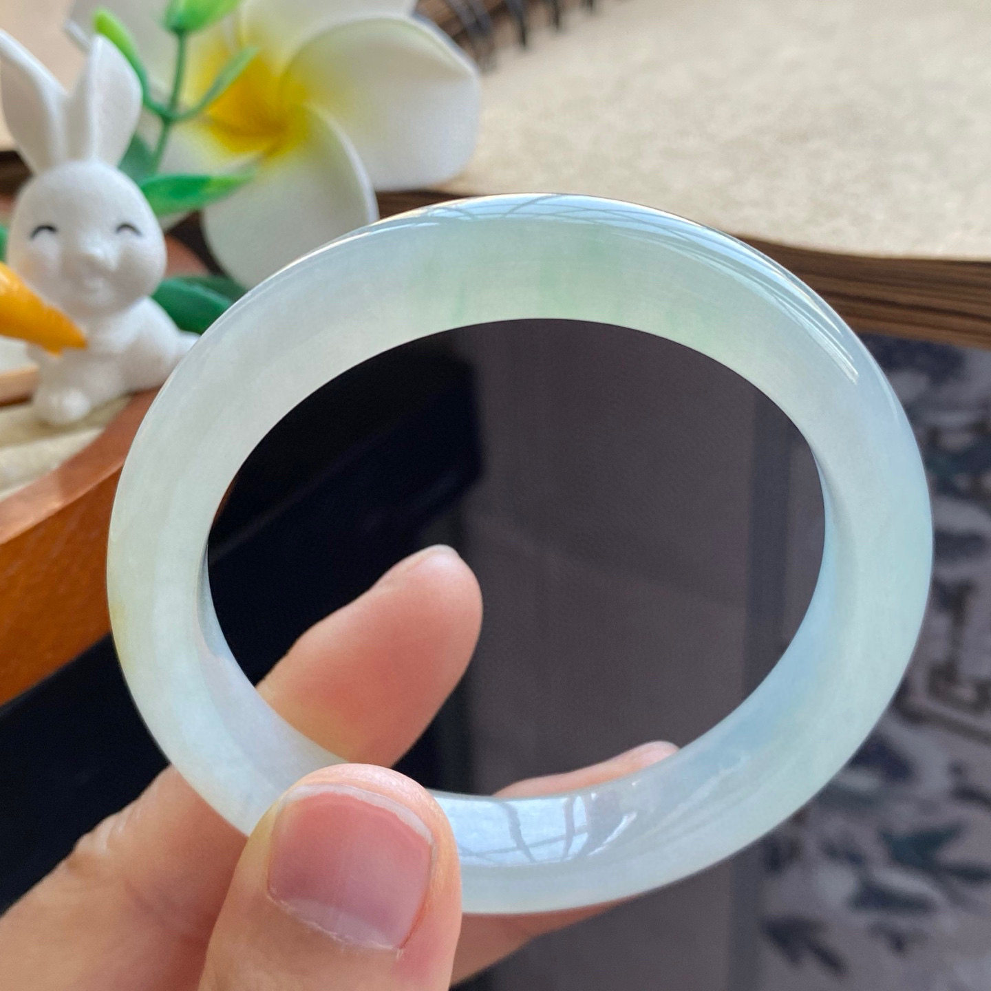 3.14批1854号53.3-11-7.7！淡淡的黄绿色！色泽是柔和的！