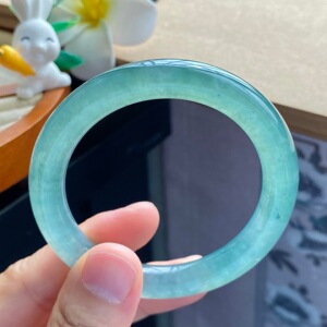 6.11批5005号52-9.5 冰湖水绿圆条！带着几分清透！