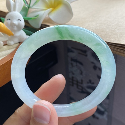 3.19批733号51.2-8.5-8.9翠绿飘花圆条！清新又贵气！