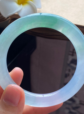 12.10批11665号51-9.9-9.5 木纳冰阳绿圆条！很温柔治愈！