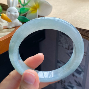 灰调 4.11批1656号59 12.8 9.3青色似薄雾笼罩 沉静又雅致