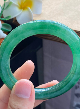 1.20批13361号52.2-10.1菠菜绿圆条！一深一浅的渐变绿色晕染开