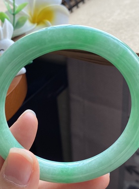 2.8批满绿色圆条406号55-9.5-9.3满圈都是清爽的翠绿色