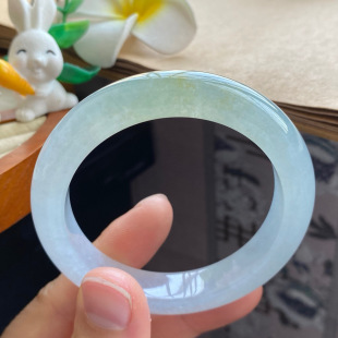 绿映清新 3.16批612号52.4 冰绿飘黄果冻镯 8.7 11.3