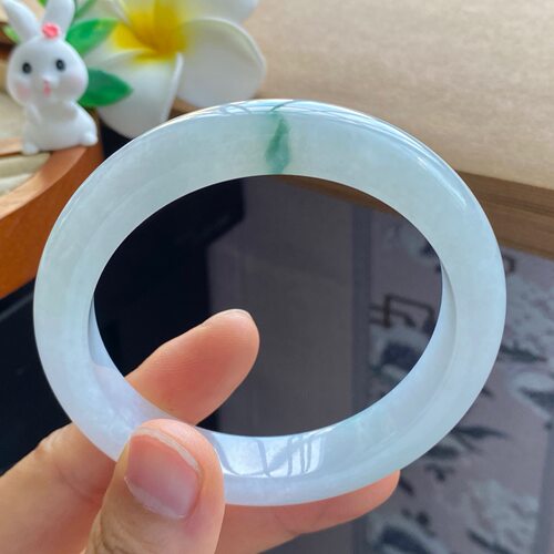 9.42批11680号56.8-12.3-9 浅色飘花镯！温柔淡雅！翡翠手镯