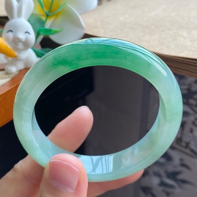 4.1批2545号53.6-12.6-7.8 正圈翠绿色！颜色鲜艳明亮！