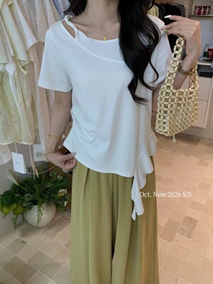 Oct荷叶边不规则白色斜肩上衣女夏季显瘦设计感小众露肩短袖T恤