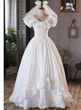 轻婚纱2025新款法式在逃公主高级感复古简约缎面港风旅拍影楼礼服