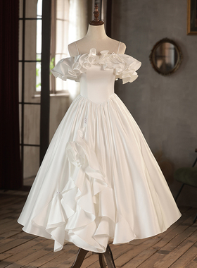 法式吊带一字肩出门港风复古领证2025新款缎面轻婚纱旅拍影楼礼服