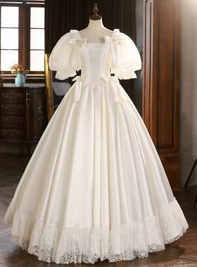法式轻婚纱新娘2025新款缎面出门蓬蓬裙古着民国复古迎宾蕾丝礼服