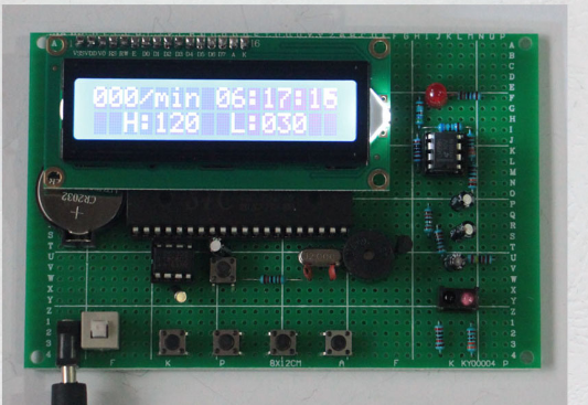 基于51单片机的脉搏测量仪报警器设计 心率计带时间显示电子套件