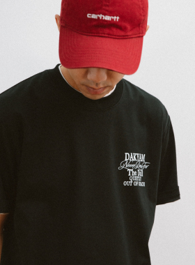 DAKYAM(达人)2026S/S  Quietly Uncommon TEE不落俗常简约印花T恤
