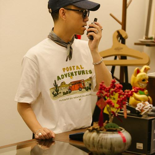 复古邮递车印花圆领短袖T恤