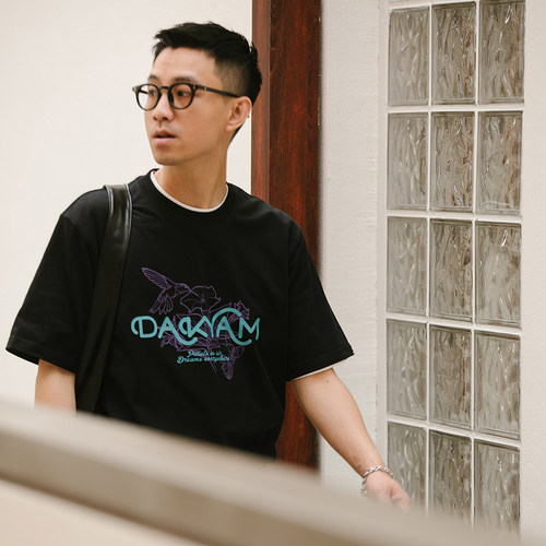 曼陀罗花蜂鸟文字印花短袖T恤