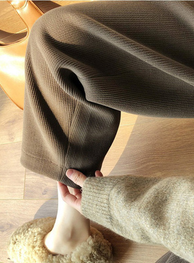 米白灯芯绒阔腿裤女秋冬直筒休闲宽松显瘦九分哈伦萝卜裤奶奶裤