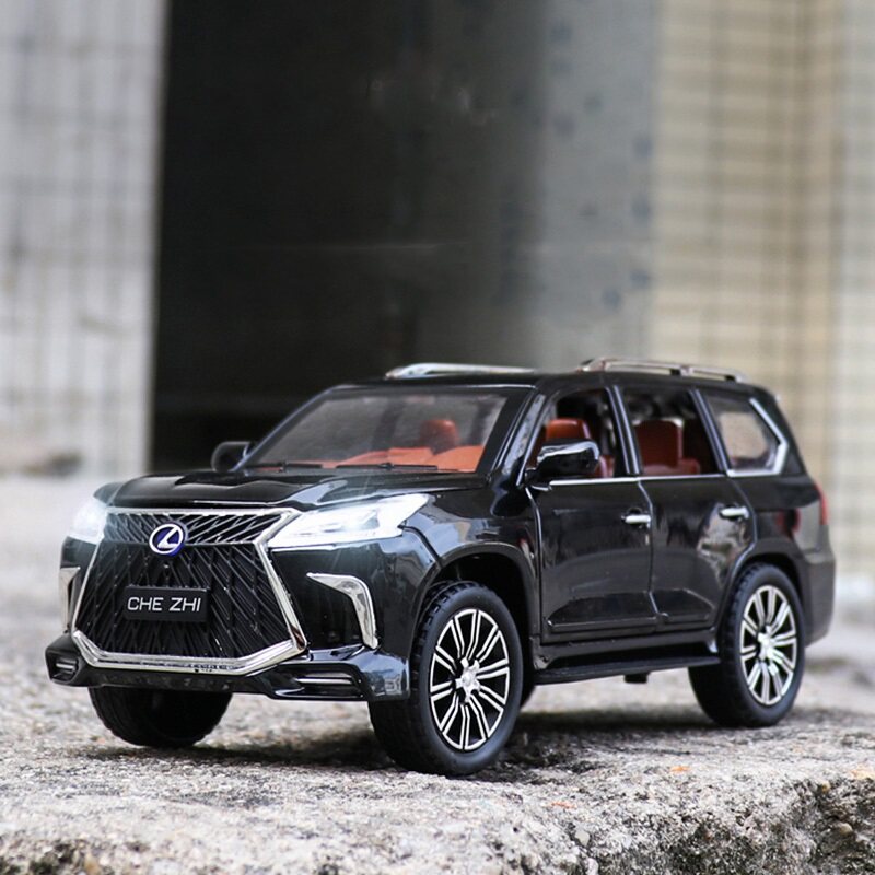 1:24雷克萨斯lx570越野车合金车模6开门声光回力玩具仿真汽车模型