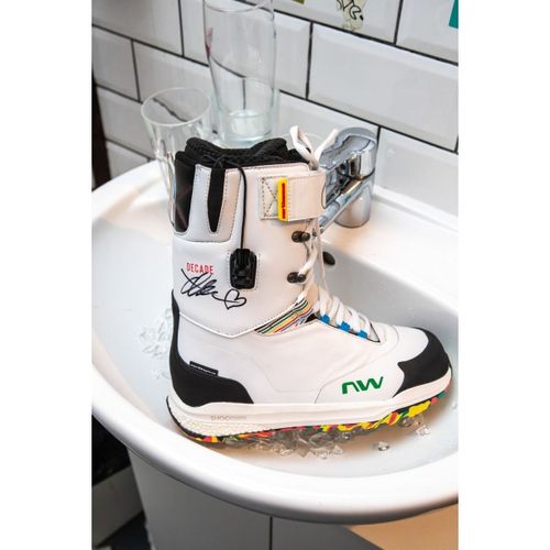 NWDECADEPRO男单板滑雪鞋