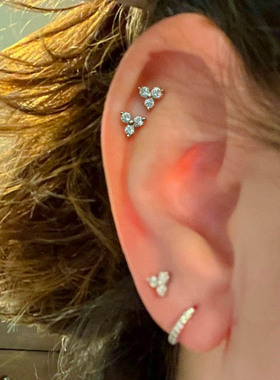 钛钢耳骨钉气质锆石微镶耳钉精致小巧简约通勤耳饰小耳钉耳蜗钉