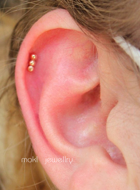 小众圆珠耳骨钉螺丝拧耳钉有耳洞女螺旋耳屏软骨高级感耳蜗钉