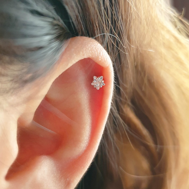 睡觉免摘五角星小巧纯银耳骨钉