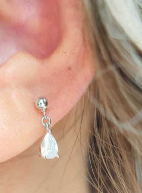 水滴耳钉亮钻耳坠s925纯银耳骨钉女生气质风银耳针耳饰小众日常潮