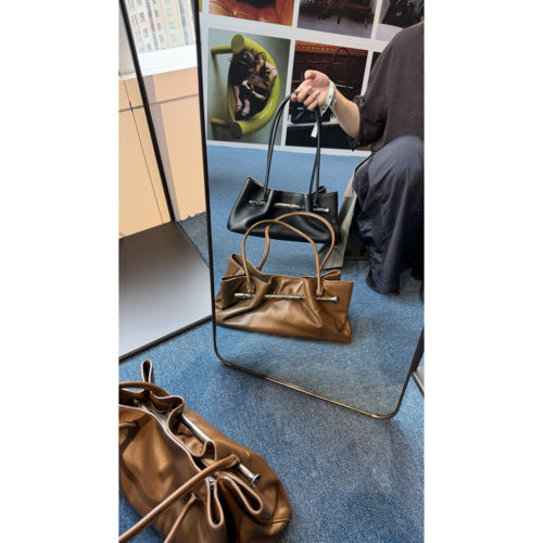 pabepabe2026新品复古优雅长笛法棍包随性休闲长柄手拎腋下手提包