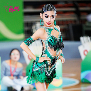 薇妮拉丁舞表演钻服女生比赛考级专用花服绿色流苏设计感演出服
