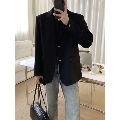 阿茶与阿古黑色休闲西装外套男款2026秋季小金扣设计宽松西服上衣