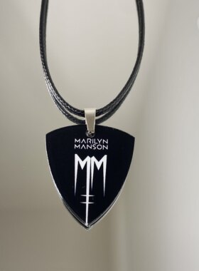 Marilyn Manson玛丽莲曼森摇滚金属项链拨片配饰专辑手机链钥匙扣