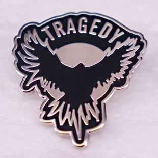 TRAGEDY 飞鹰对称暗黑朋克摇滚乐队复古金属徽章胸针配饰 Pins