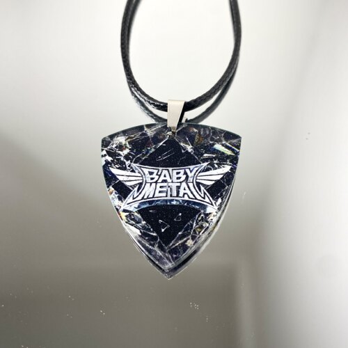 Babymetal 日本乐队周边吉他拨片项链专辑钥匙扣配饰重金属摇滚