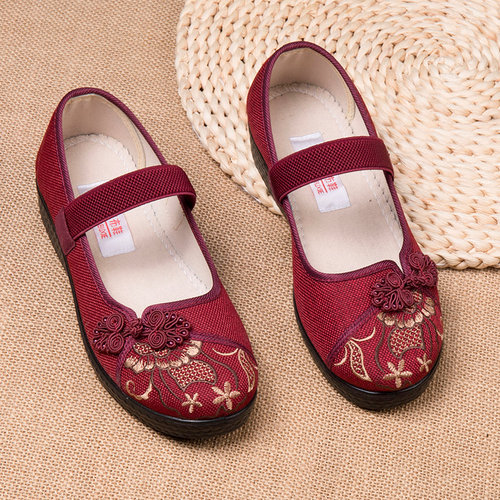 老北京布鞋女软底防滑老人鞋