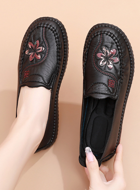 秋季老北京布鞋女老人鞋软底防滑透气中老年妈妈平底鞋老太太奶奶