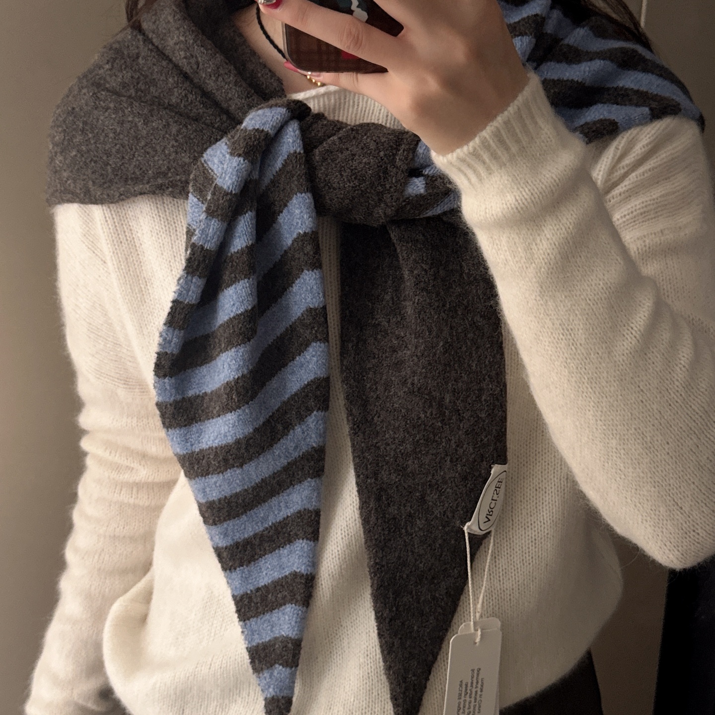 高级感条纹三角围巾披肩外搭女秋冬百搭韩系针织气质披肩简约围脖