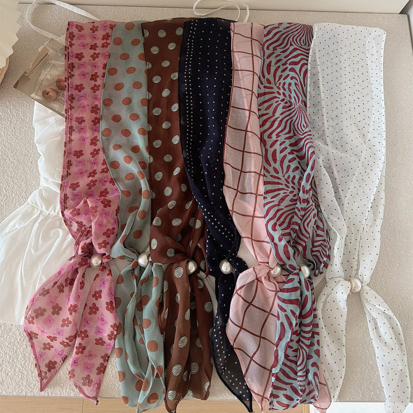 法式复古波点丝巾女薄款防晒小长条高级感系脖飘带多色