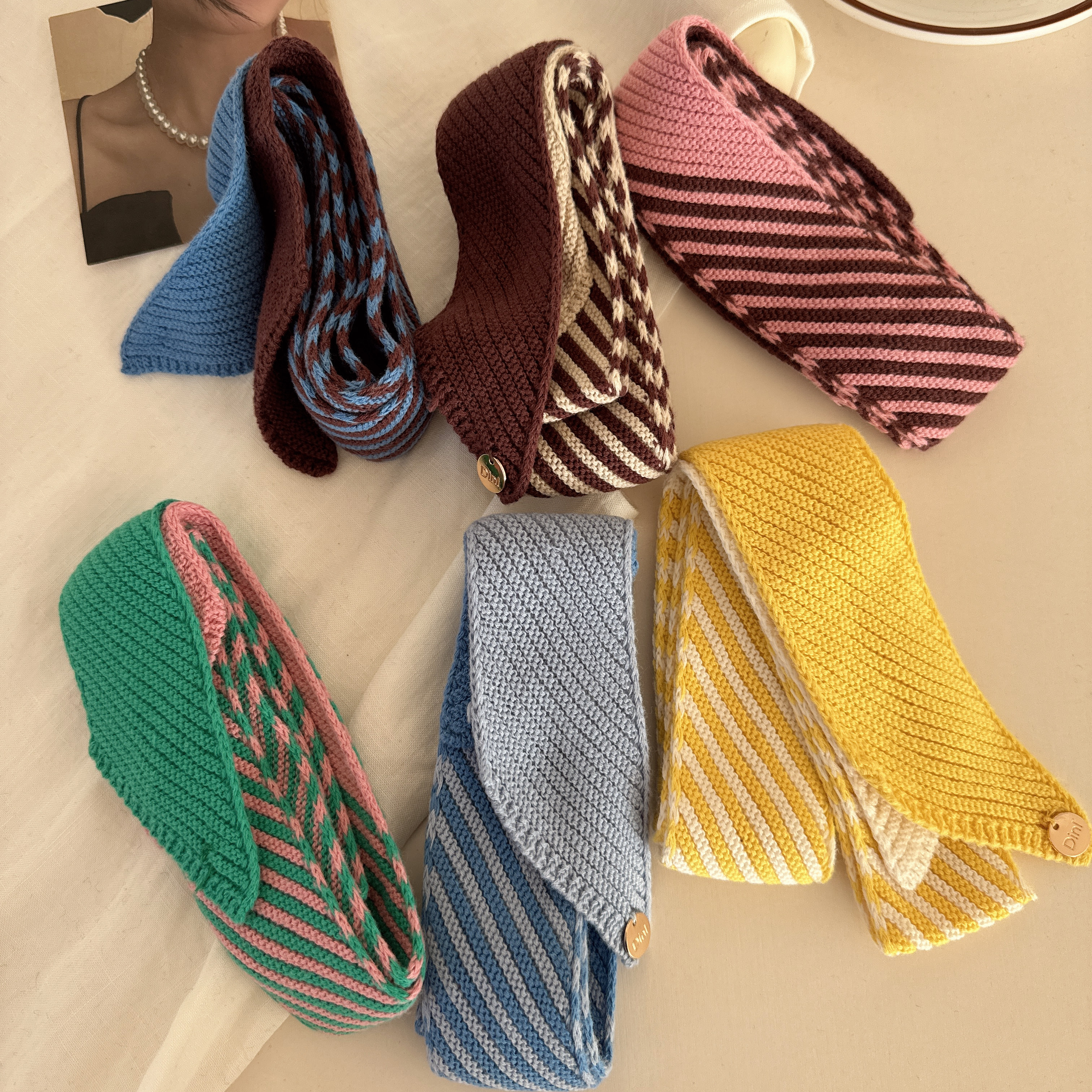 2025秋冬新款毛线小条子围巾领巾装饰搭配用百搭韩版时尚早秋款